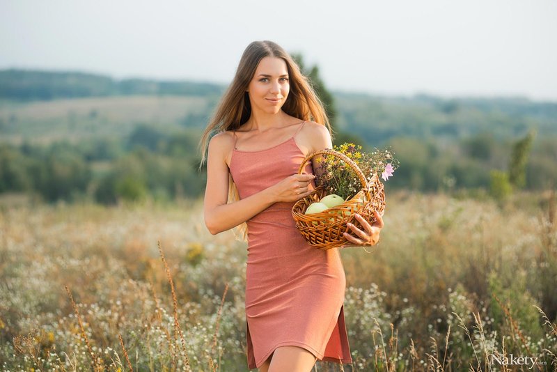 Карина, 19 лет, 0 размер груди